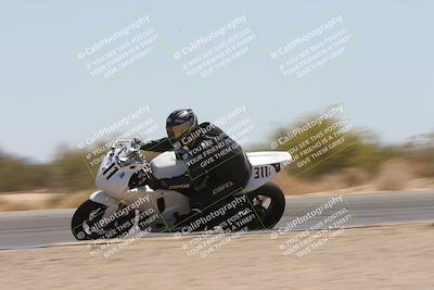 media/Apr-20-2025-CVMA (Sun) [[39090e8767]]/Race 9-Formula LW Twins Shootout/